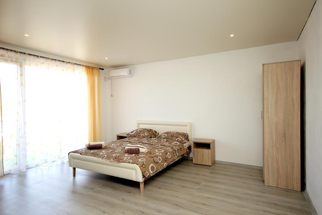 Apartments Victoria Сутоморе Экстерьер фото