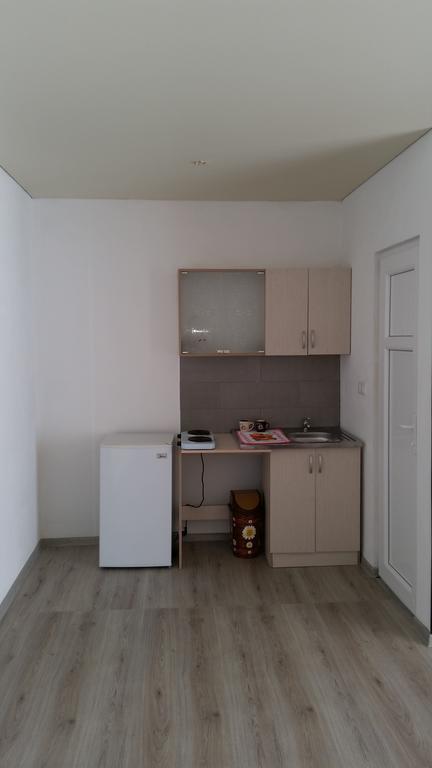 Apartments Victoria Сутоморе Экстерьер фото
